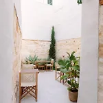Marosi Boutique فندق ثيوداديلا