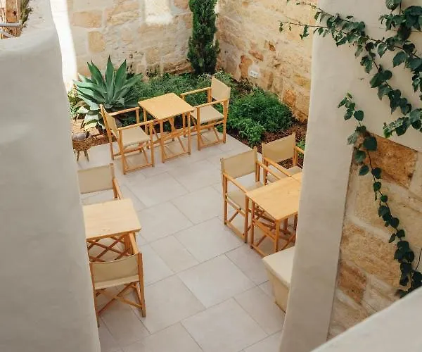 فندق Marosi Boutique 2*